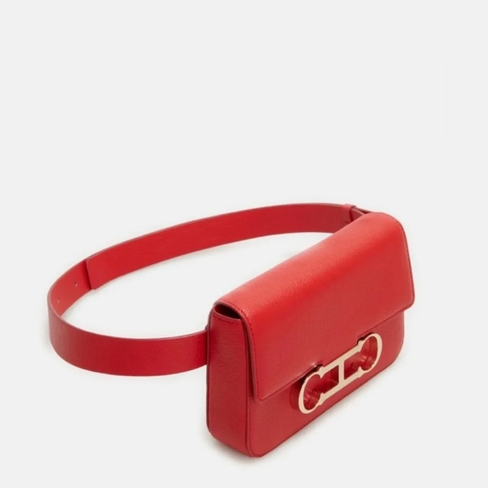 Carolina Herrera Insignia Belt Bag - Picture 2 of 9